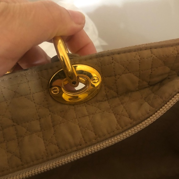 Authentic CHRISTIAN DIOR carnage in fabric - Picture 11 of 16